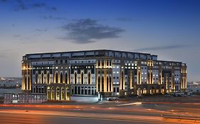 فريزر سويتس مسقط